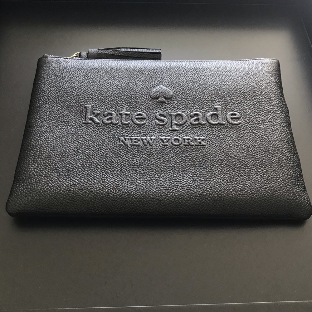 Kate Spade Larchmont Avenue Logo Gia Clutch